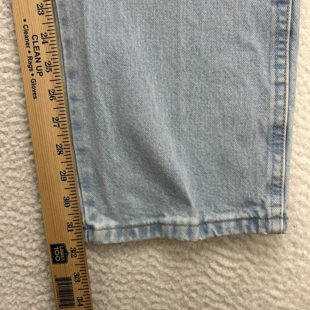 Wrangler Jeans Mens 38x32 1013MWZGH Light Wash Denim Relaxed Fit Straight Leg